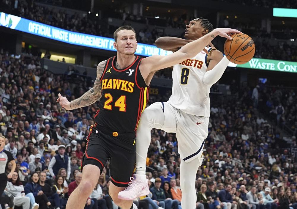 皇马门将危机：库尔图瓦未愈，卢宁又伤，谁能镇守伯纳乌龙门？.