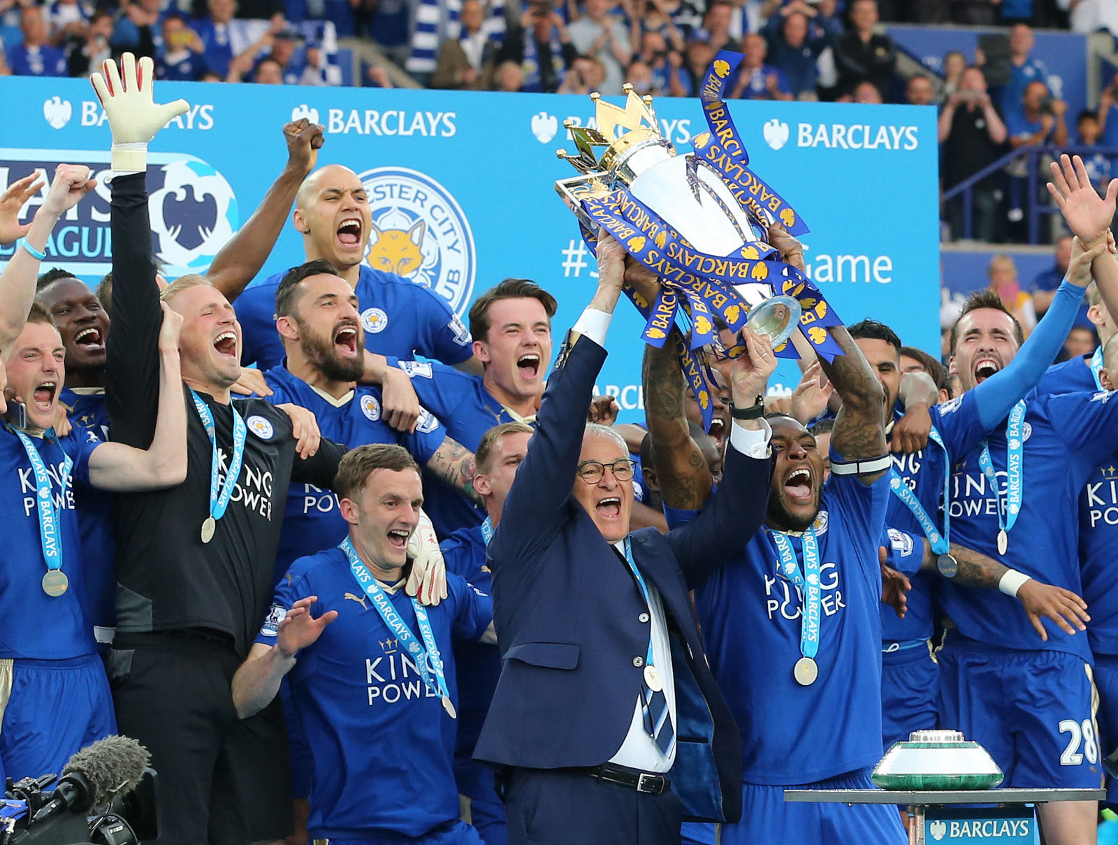 费上作出让 费上作出让