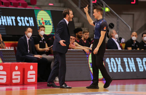 乐部战略与 乐部战略与