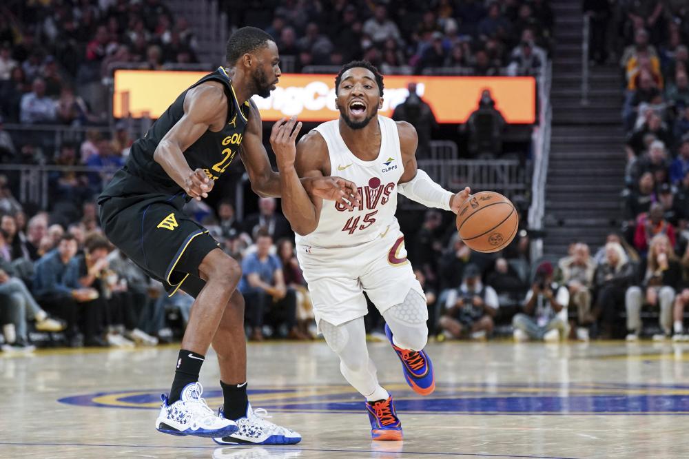 体育【CBA一招鲜篮球课】突破转身上篮